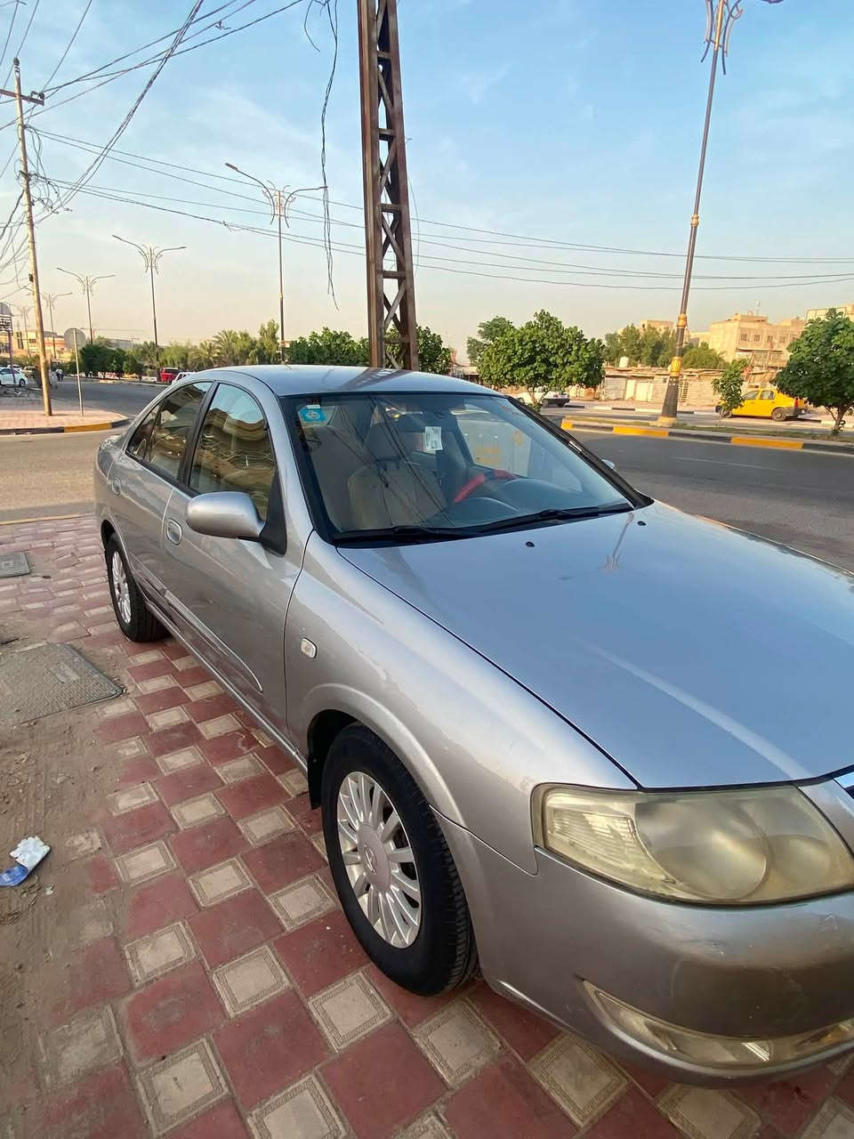 السلام عليكم 
نيسان سني بدي كوري 2008 رقم بغداد 
كير ومكينة وتبريد ❄️ وكهربائيات ⚡️ وتخم تاير مكفولات  السيارة جاهزة من كلشي 
السيارة بلادية كلها عدة باب السائق مبدلة باب بلادي
ابيض ومصبوغ وبيها شبر بل جاملغ الخلفي صبغ 
السعر :-  83  -$$ وبيها مجال
للاستفسار ***********
عنوان السيارة كربلاء
