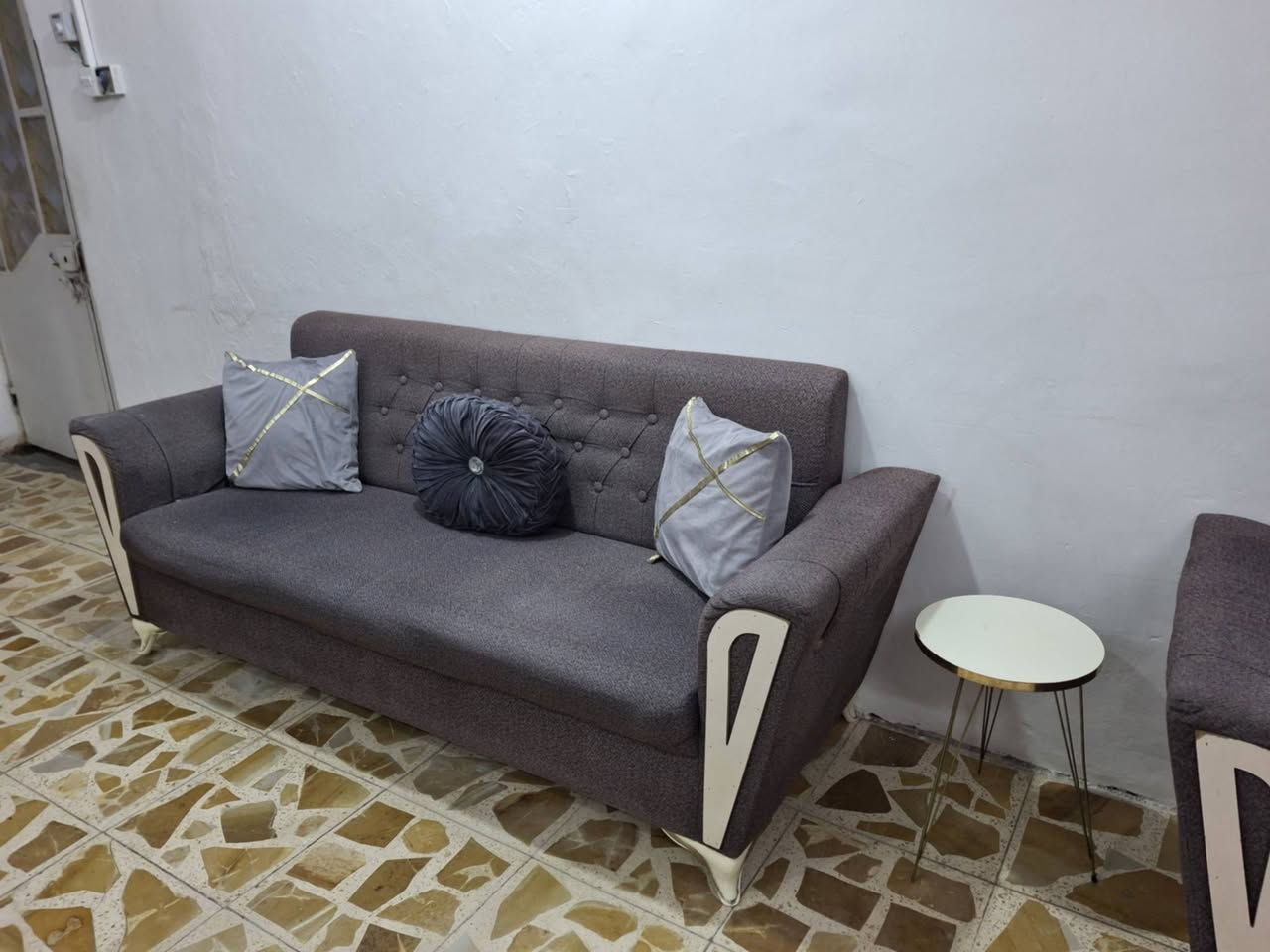 السلام عليكم تخم عشر مقاعد ب٤٠٠ وبيه مجال


**إذا كنت صاحب هذا الإعلان وتريد حذفه لأي سبب، رجاءا أرسل رسالة إلى الدعم الفني**