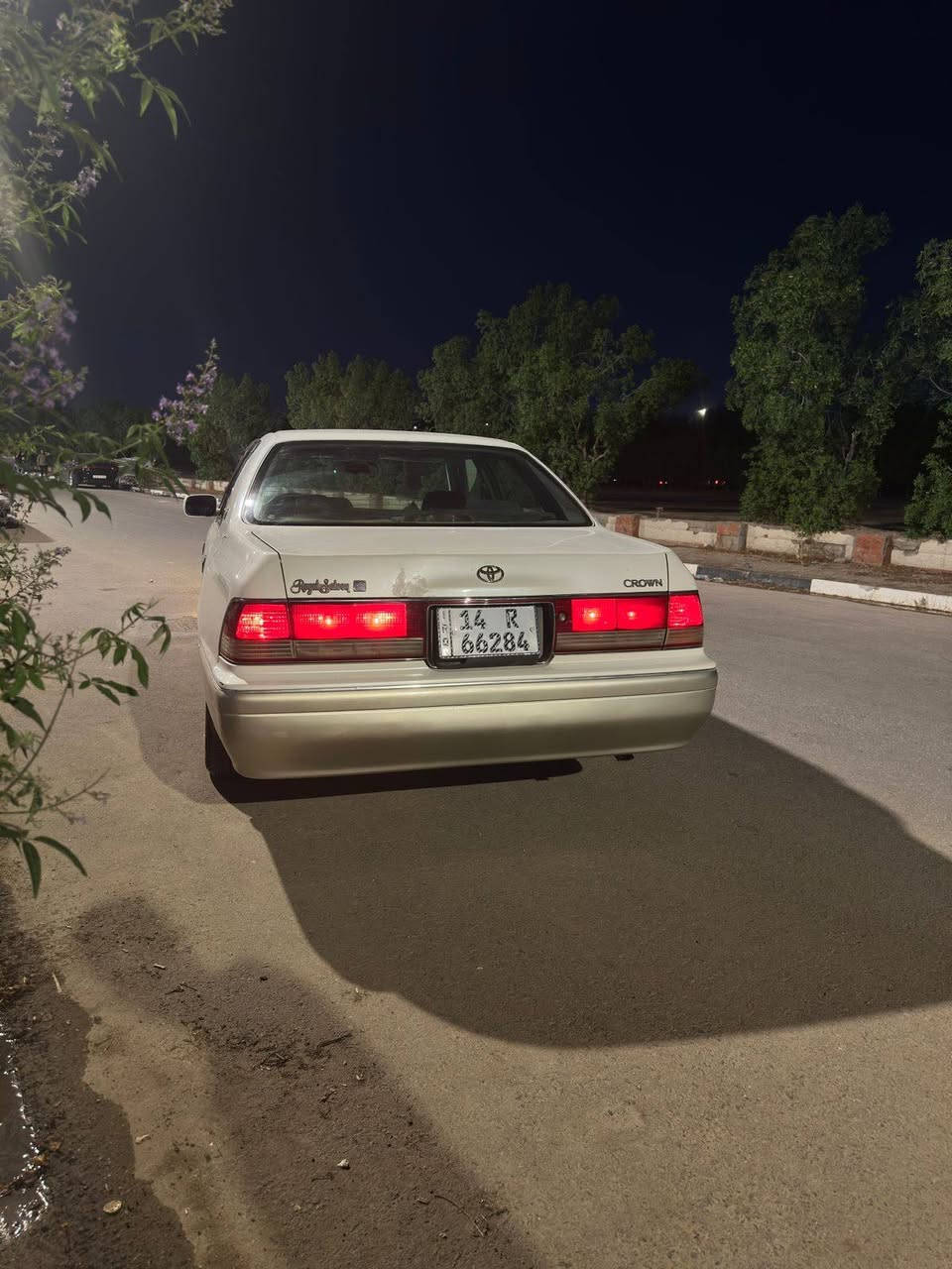 السلام عليكم راس الثور فلات موديل 1999 شاصي 55 ام عيون مكينة vvti فيشتين سنوية تنتهي ب 2027 بأسمي رقم انكليزي هستوني محولها
مكينة وكير كفالة
تبريد حدادية كفالة
كشنات كهرباء اربعتهن
دشبول مال تكم يسرة بلاد
ستيرن كهرباء
المرايات الجانبية كهرباء
جنجر 12 قرص
كفالة من الگص والنقل الجثة
كفالة من الضربة
بيها صبغ الحزام  والكصة مال قمارة
رايدها 105 وبيها مجال
مكان السيارة البصرة حي الحسين
للاستفسار *********** واتساب او اتصال البصرة, العراق
