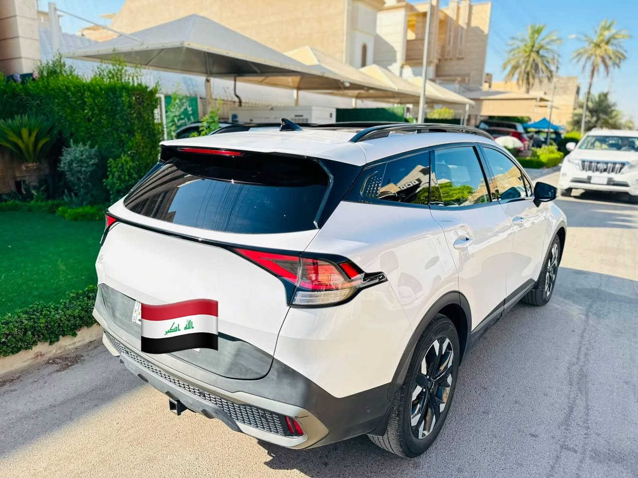سبورتج 2023 EX سعرها 177 وبيه مجال وفول مواصفات
مكاني بغداد *********** الرصافة

فول مواصفات //// ماشية 82 KM
حجم المكينة 2500 مكفولة
بصمة تشغيل 
بانوراما 
بصمة ابواب 
كشنات جلد حضن 
كشنات تدفئة 
اشاير بلمري 
استيرن رياضي 
فور ويل 
نضام ايكو تقليل وقود 
نضام اسبورت 
كشنات كهرباء
رادارات جانبية 
كامرة خلفية دوارة 
حساسات خلفية 

سيارة حادثه فقط بنيد صبغ الباقي كفالة
