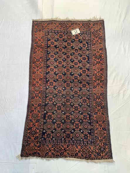 سجادة  جميلة جدا  
صناعة يدوية 
- نوع  /  بلوش 
- قياس / 85 ×150 سم 
- السعـر 350 دولار
-  عمر السجادة 60 سنة  
- العنوان / بغداد / الكرادة / حي الوحدة . شارع سلمان فائق  (  مجمع بازار انتيك بغداد )  
   الطابق الاول  
  للاستفسار اكثر الاتصال لاستفسار اكثر الاتصال 
  ***********        
  *********** 
واتس اب او فايبر او مراسلة الصفحة.
