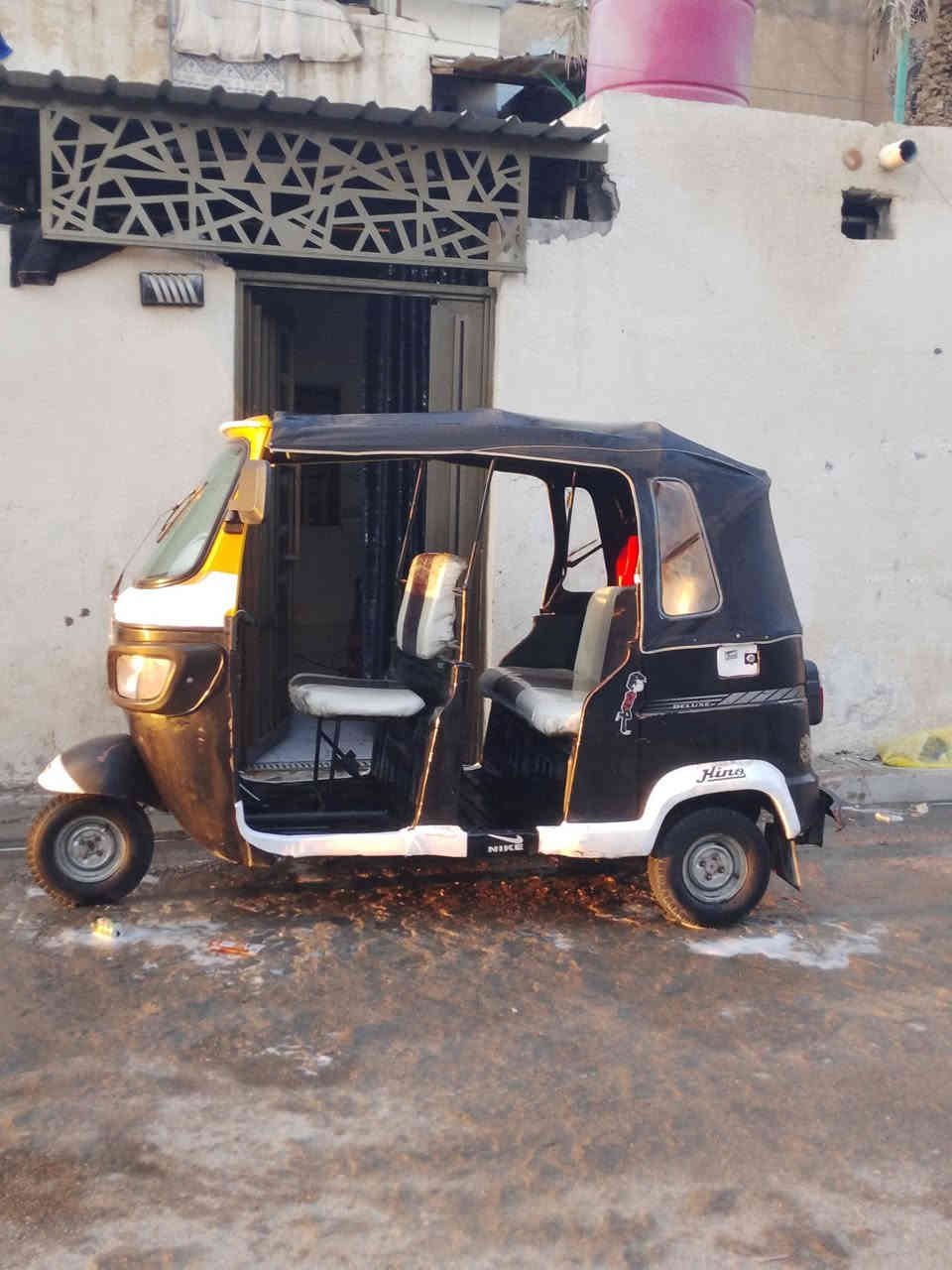 Tvs 20 
رقم وسنويه ل2030
بدي نضيف شوف لعبن خسفه كد شبر بلغد
وخسفه زغيره بصفحه
مكاني بصره حي الحسين سعر 4500
***********
