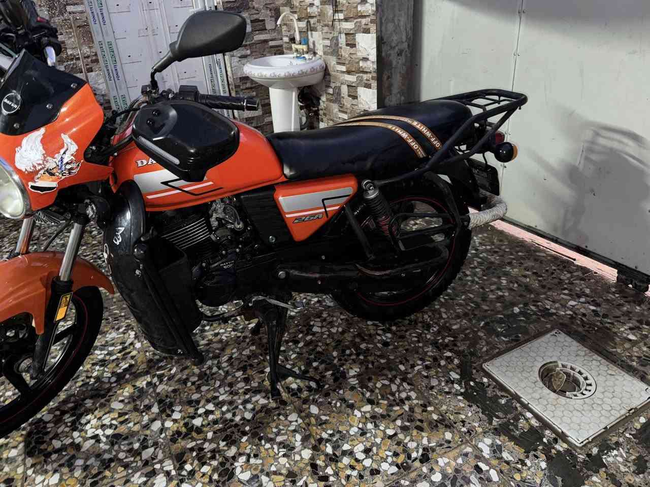 السلام عليكم داويوان موديل 22 رقم حله تحويل ثاني وين
مكان بغداد المحمودي 
سعر 1950 وبيها مجال 
شراء اتصل
***********
