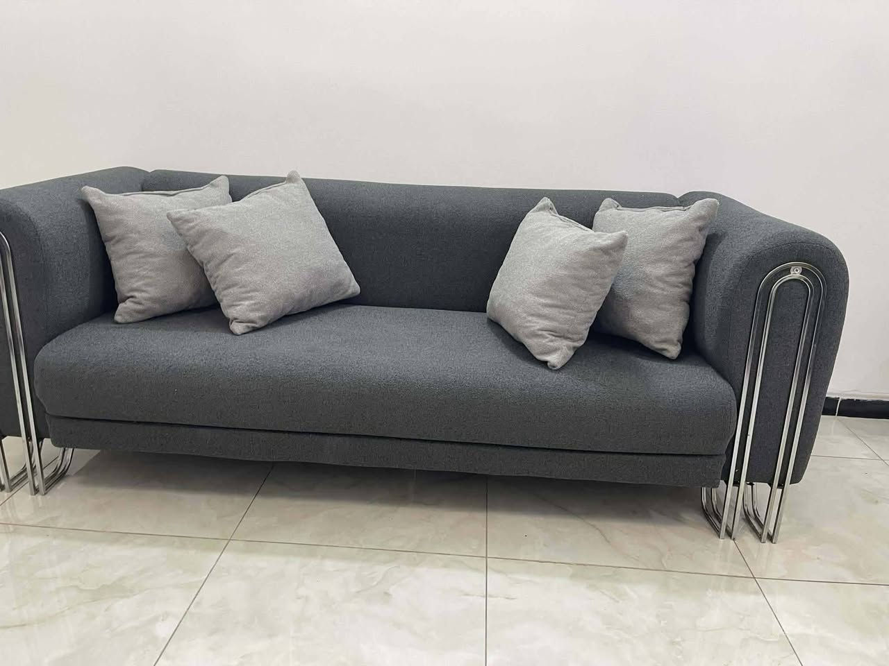 سلام عليكم تخم ٨ مقاعد ( اثنين قنفات واثنين كراسي )اشتريته جديد والله قبل. يومين ما مستخدم ابد اخذته ب٨٠٠ واريد اسافر صار عندي ظرف واريد ابيعة ٧٥٠ وبي مجال عنواني بغداد


**إذا كنت صاحب هذا الإعلان وتريد حذفه لأي سبب، رجاءا أرسل رسالة إلى الدعم الفني**