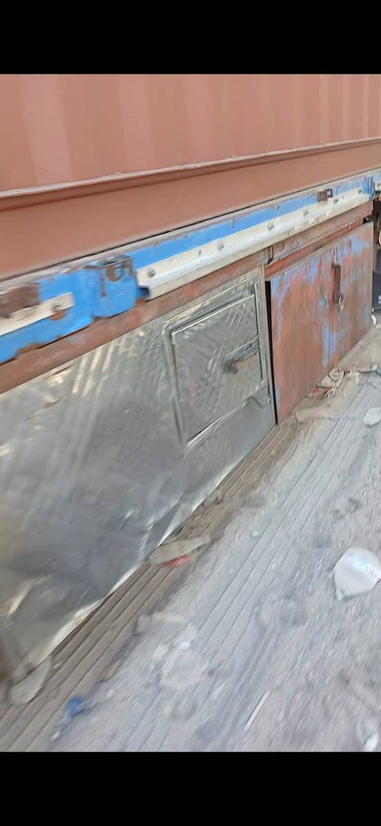 ياالله سلام عليكم عربانه البيع اوربيه مكفوله كفاله عامه طخم تاير طوله 13و60 دناكيرسابمه بنز فول كهربائيآت بريك هواه كله شغاله مطبخ وثلاجه وصناديك سعر تصال عرقم ***********
