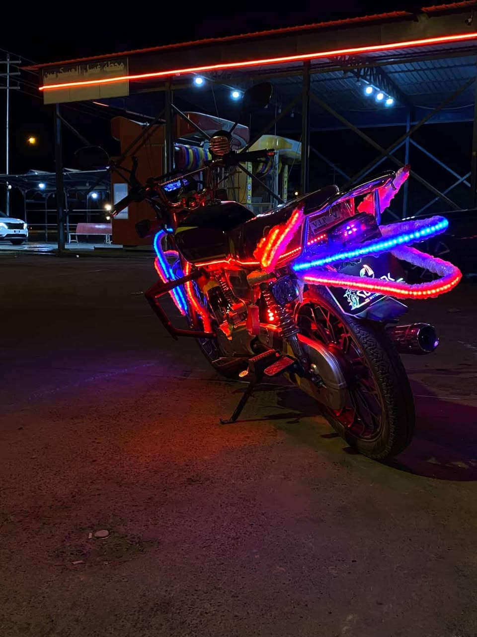 سلام عليكم عندي هاي الدراجة اريد مراوس ب4 كير 2025 وتفاصيل هاي الدراجة تفضل خاص 
اتصال: ***********
