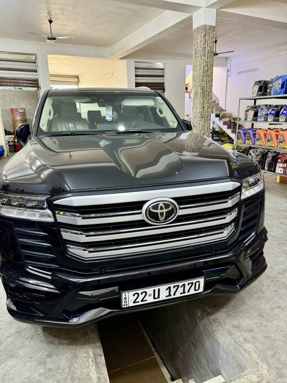 لاندكروز 2024توين تيربو ماشيه 7000
Limited
لون اسود
داخل بيجي
رادار 360 درجه
نحديد مسار
مثبت سرعه
كشافات ضباب مواصفات لاند معروفه عليها كتاب تضليل 80%.
السياره بوضع الشركه جدا جديده رقم اربيل بسمي تحويل ثاني يوم بدون الرقم اشدلك غير رقم الرقم خاص بيه 
سعر79000$ مجال بسيط للشراي
***********
