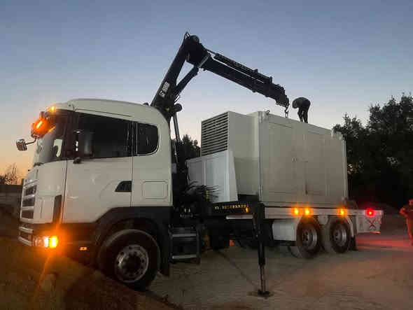 سلام عليكم كرين هياب للبيع 6200 خمسه سلايت دهن رجلين مخالف يطلعن جك السعر80$. ***********  كفاله عامه
