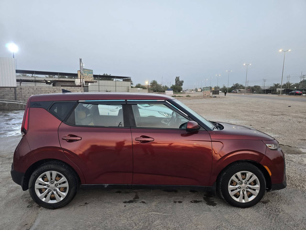 كيا صول وارد امريكي موديل 20 محرك 2000 دوش
ماشية 149 الف 
السعر 114 ورقة وبيها مجال
بابل الحلة المركز ***********
صور الحادث في التعليقات
