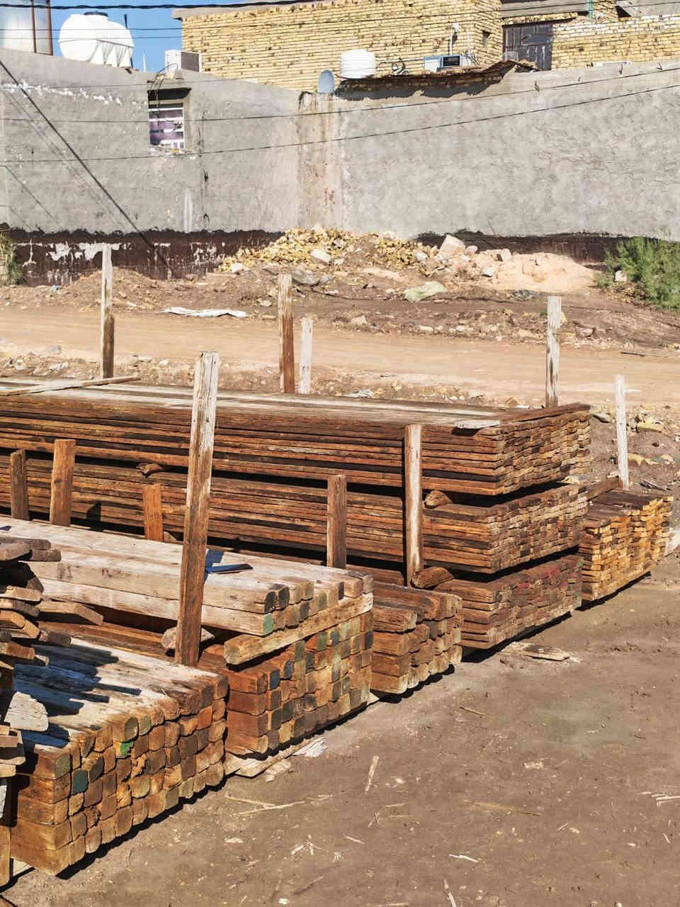 قالب خشب روسي انج تارس  عدد  10 مكعبات  السعر 3 ونص وبيه مجال  المكان بابل. الاستفسار ***********
