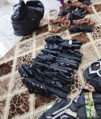 عندي محل احذيه للبيع الغراض شلع جرد يرهم 07508839498