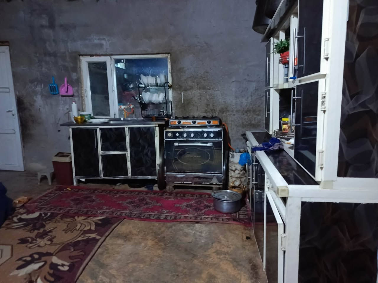 بيت للبيع 400 متر جبير كلش غرفتين

 نوم+هول جبير +مطبخ+ربعه 

حديقته 50 متر حوشه 100 متر كدام البيت مصبوب 100متر 

يعني تأخذه ما تخسر والله عنوان حزيران ثاني فرع من موقف كوسترات حزيران.. 

سعره 17 بي مجال إخوان البيت صب غرفه نوم سقف ثانوي


**إذا كنت صاحب هذا الإعلان وتريد حذفه لأي سبب، رجاءا أرسل رسالة إلى الدعم الفني**