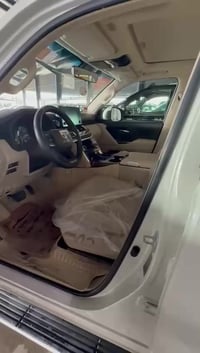 لاندكروزر • ٢٠٢٢ • ٥٦٠٠٠ كم