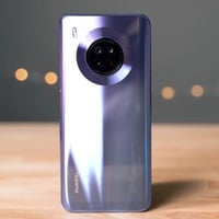 huawei mate 30 pro للبيع فقط مكسوره شاشه 07749049311 تواصل واتساب