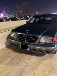 مارسيدس شبح( 320) موديل (96) رقم بغداد انكليزي سنوية باسمي شرط تحويل ل...