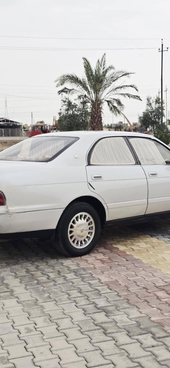 سلام عليكم 
تيوتا كراون 1991
رقم واسط نكليزي سنويه جديده 31 هزه جديدة 
مكفوله من الكص ونقل الجثه والضربه والكلبه والتجيه والصبغ 
تخم تاير 
صدر جديد 
مكينه 2500 ديلكو 
كير 
تبريد ثلج
تبريد ثلج
اكسل 
شاصي 
كهربائيات كلها شغاله 
غرفه جديدة 
كشن كهربائي 
سعرها 54 
كوت 
***********
