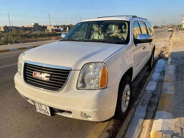 سلام عليكم 
يوكن 2013 خليجي سيارة فول موصفات مكفولة كفالة عامة
السيارة جاهزة ع آخر حباية 
تحكم استيرن + تحكم دوسات + تحكم كشنات 
فتحة قمارة 
تخم تاير 
الله شاهد سيارة مال بيت رقم بغداد خصوصي ماداخلة كراج استخدم شخصي سعره 240 وبيها مجال 
للاستفسار ***********
العنوان // واسط قضاء الحي
