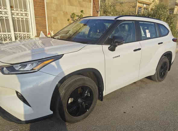 السلام عليكم هايلاندر  خليجي هايبرد بلاك اديشن بيضاء موديل 2024 بغداد ماشية 10الاف فقط عبد اللطيف جميل فول مواصفات يعني رادار كشن جلد سيارة مفولة تجي مثل اللمتد بس امابيه اربع كاميرات مكفولة من كلشي بس شخطة صغيرة بدون حادث بالبيت  بالدعامية الخلفية موضحة مامكحلهة السعر ٥٤ مليون وبيه مجال قليل  للعلم مشتريه من باركود ٦٠مليون  للاتصال ***********
