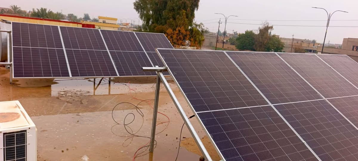 شركة الشروق للطاقة الشمسية النظيفة
👈👈👈👈في كل مكان وفي كل دار 👉👉👉👉

 👍🏻شعارنا الدقه والإتقان والاخلاص بالعمل 👉

تم بحمد الله وتوفيقه تنصيب منظومة  طاقه شمسيه 
في محافظة صلاح الدين قضاء الشرقاط الساحل الأيسر قرية اسديره الصحن 

للدكتور عيدان الصحن 
 /السبت /14/ 3 / 2026

 قدرة المنظومة 
👍  16 أمبير ليلي و 16 أمبير نهاري 🔅 💫💥

مكونات المنظومة
بطاريه 16 كيلوواط عدد 1 
انفيرتر 6 كيلوواط جناحين 
الواح عدد 8

عاشت ايديكم الكادر المميز
بقيادة الأستاذ ناظم الصحن 
و  الأستاذ عياد الجبوري 

مواد اصليه من ارقى الشركات العالمية 
ضمان حقيقي مع وصل مختوم باسم شركتنا 
صيانة  كادر متخصص في صيانة المظومات بشكل دوري وفي اي وقت  

شركة الشروق للطاقة الشمسية النظيفة مستعدون لشد وتنصيب الطاقة الشمسية خارج وداخل المحافظة وبسعر مناسب جدا 
متوفر منظومات طاقه شمسيه ونقد اقساط عن طريق ماستر كارد او كي كارد الرافدين حصراً 
موبايل 
 استاذ سعيد *********** 
استاذ ناظم *********** 
استاذ عياد ***********
