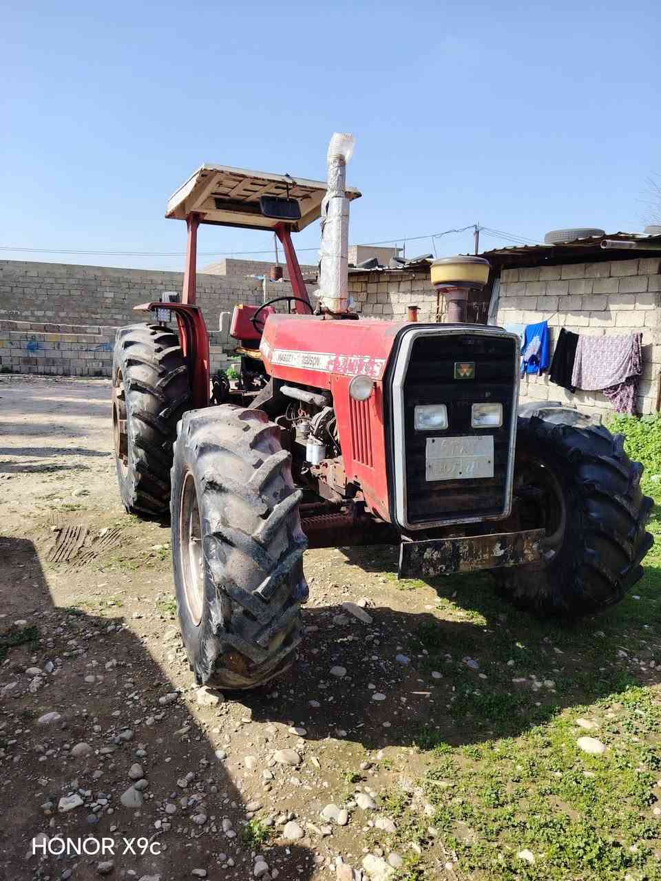 السلام عليكم تركتر فوركسن موديل 79 بدون صبغ شرط كير ومحرك واكسن السعر 20وبي مجال للتواصل ***********
