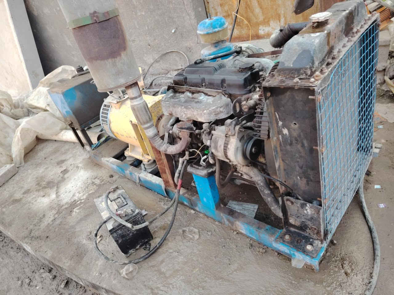 سلام عليكم مولد كيه للبيع  30كيفي
120امبير
بابل جبله
15$
***********
