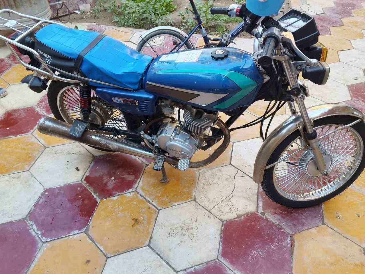 سلام عليكم شباب دراجه تايكر جاهزه دراجه من كلشي مابيه اي شي نقص
دراجه اصوليه سعر 525 وبيه مجال علفيس مامتواجد رقمي 
 *********** @
