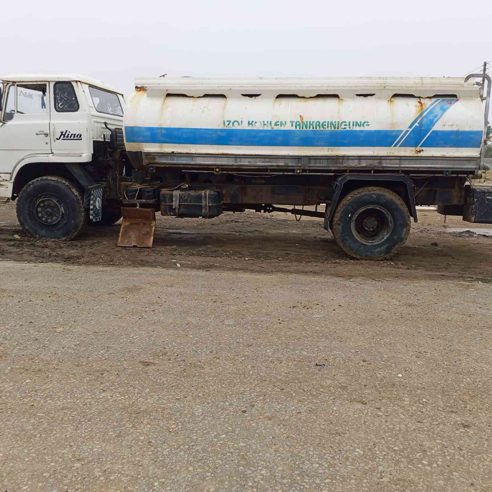 سلام عليكم تنكر ماي للبيع موديل1982 مكفول مكينه وكير اني مكلف بل نشر
***********
