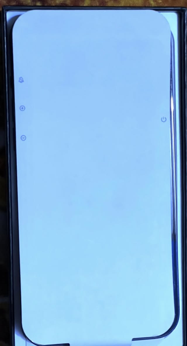 ايفون 13برو ماكس للبيع
جهاز فول ع وضع الوكاله ما مفتوح كلشي ما بدل بي 
ذاكرا 256
بطاريه 89
كارتونه موجود 
كفاله من كلشي 
نضافه 97 
عنوان البصره القبله للستفسار *********** واتساب
