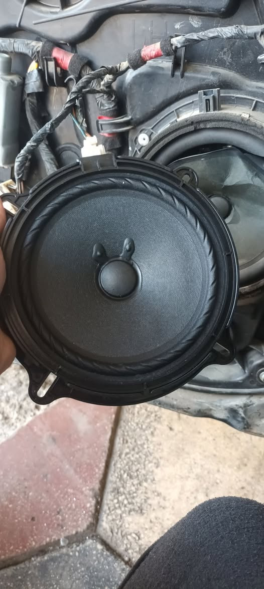 السلام عليكم...
وصول وجبه جديده من سبيكر سماعات اصلي وكاله درجه اولى...
اكسنت ....موهافي ...النترا ....سبروتج ...نيسان سني. ..توكسان
سنتافي ولكافه الموديلات


**إذا كنت صاحب هذا الإعلان وتريد حذفه لأي سبب، رجاءا أرسل رسالة إلى الدعم الفني**