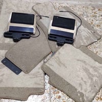 كاعيات جدد مال ملكة وشاشات خلفية مال ملكة وترهم على اي سيارة ٠٧٨٠٧٧٤٩٤...