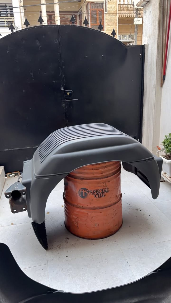 جاملخى پشته وەى اتيكو 8برخى هی واحشه مؤديل 2018 جۆتەکە قۆڵەکەنیشی لەگرە لوى لؤكه
شوێن هه ولیر سەحريشى 450$ کەمەک مەحمەلە
 روقەم تەلەفۆن ***********
  
رفرف الخلفي أتيغو 8 براغي للموديل الجديد بچم وعش 2018 هو رفارين وله أذرع وهو جديد، المكان في إربيل والسعر 450 دولار قليلالفضاء
ديجيت الهاتف ***********
