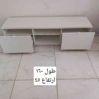 طبلات • ثلاثي • ميز