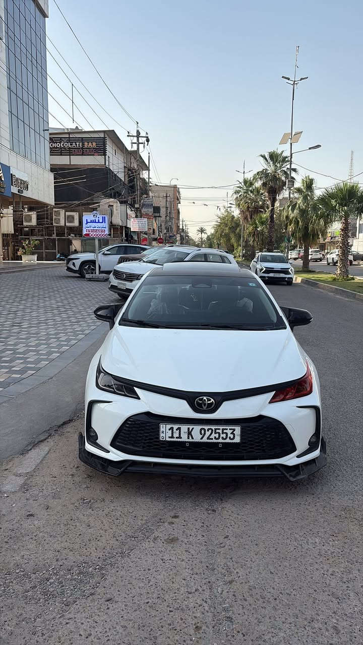 كورلا هايبرد ٢٠٢٥ ماشية ٢٢ الف كيلو بيها بارد بالباب الهلفية عكس السايق وسحب جداً بسيط بالهلال جاملغ الخلفي مكاني سيدية *********** السعر ١٤٥ وبيها مجال

