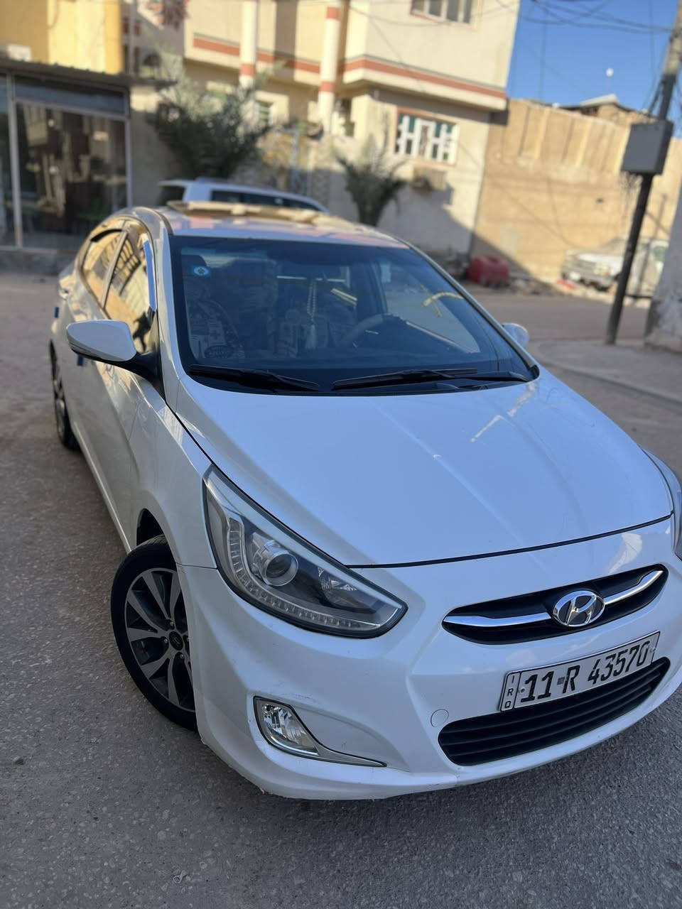 السلام عليكم
اكسنت 2015فول مواصفات محرك 1600 
ضربتهه موضحه بلصوره والباقي كفاله سياره كير ومحرك كفاله حداديه ‎%‎90مشروع وطني مكاني النجف الاشرف حي العسكري 
السعر 105وبيهه مجال بسيط
***********
