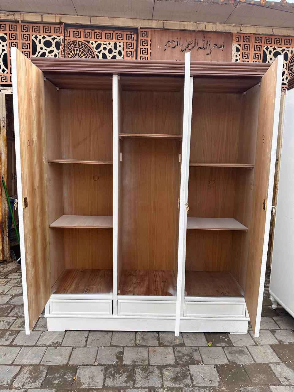 كنتور ابيض

ثلاث ابواب

#السعر 400 الف

قياس 3 باب
  الارتفاع مترين وعشرين العرض متر وثمانين

................................. 
اربعه باب
4 باب الارتفاع مترين وعشرين 
العرض مترين واربعين

#السعر 500 الف

توصيل بغداد مجاني 
اطراف ١٠ الف 

محافضات 
فلوجه ٥٠
حله (بابل)٥٠
كربلاء ٥٠
كوت(واسط قريبة فقط ) صويره  ٥٠
نجف ٥٠
دوانيه٥٠
ديالى (فقط بعقوبه)  ٥٠ الف بغداد, العراق


**إذا كنت صاحب هذا الإعلان وتريد حذفه لأي سبب، رجاءا أرسل رسالة إلى الدعم الفني**