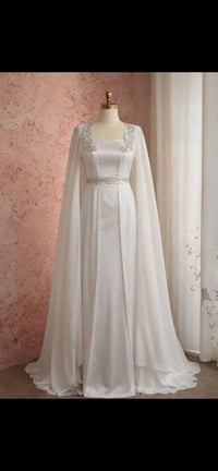 قفطان • قياس ٤٤ • ملبوس