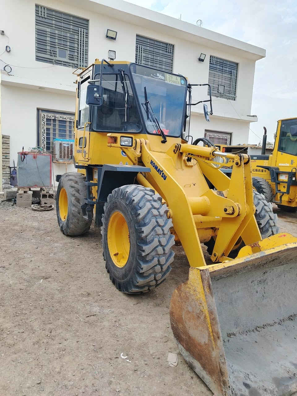 شفلات كوماتسوات البيع عله وضع شركه رقم واسط انكليزي بسمي الاتصال على الرقم ***********،،، ***********
