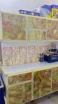 خزانة • للبيع