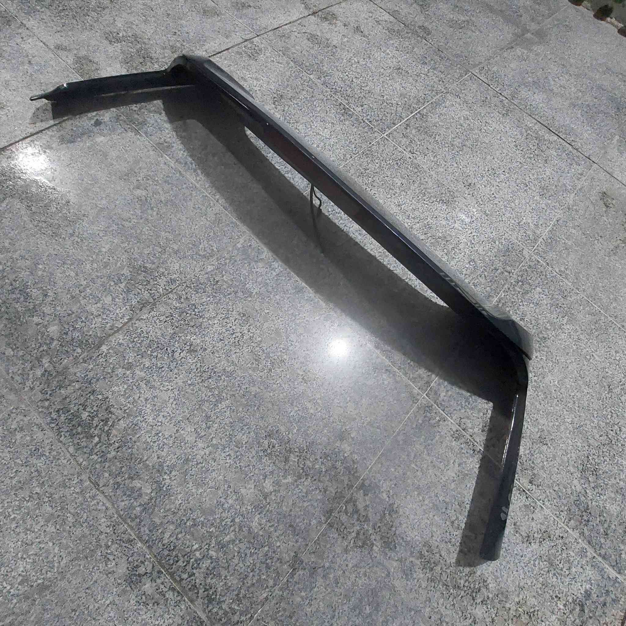 سبايدر ترافرس ٢٣ لون ازرق مع الأكتاف واشارة stop light.
للبيع
***********
