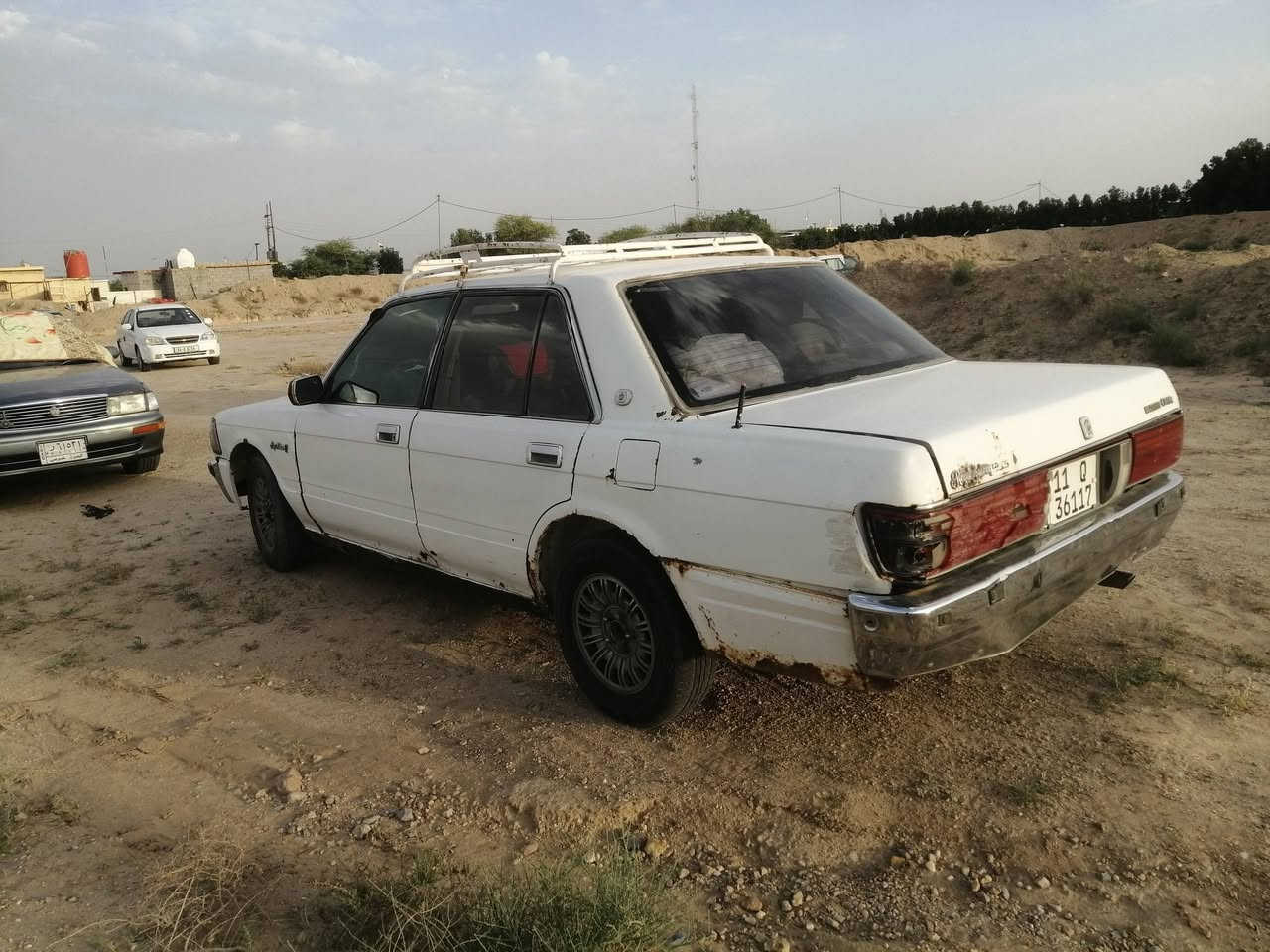 سوبر سيدان مكينتها ثنين ونص بسمنا السياره رقم انكليزي/ العنوان البصره ***********
ب30 وشوفعت عينك السياره
