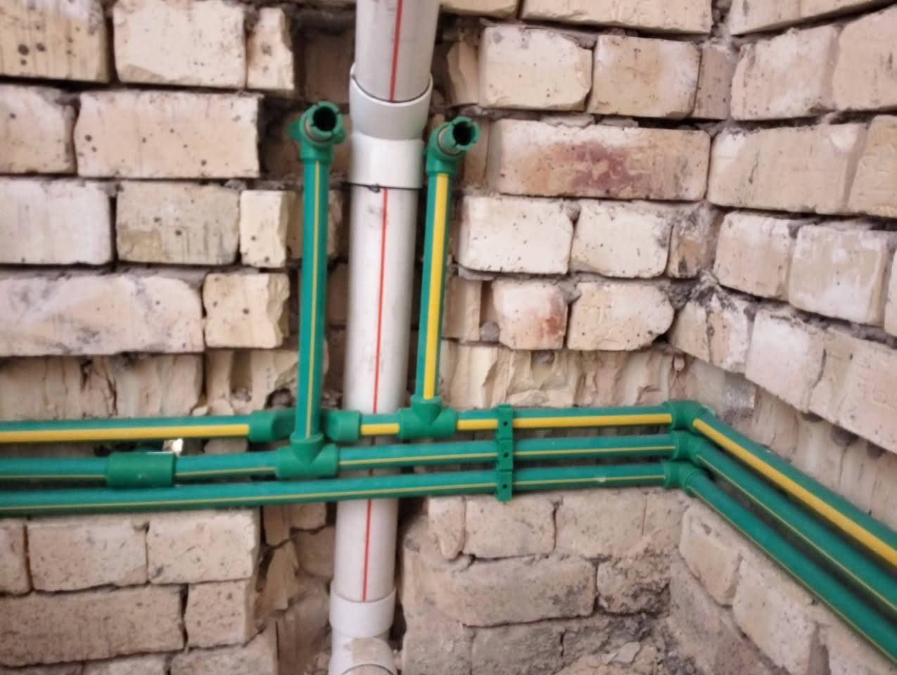 كادر تأسيس ماء ومجاري
نضامنه العمل الحديث _غربي دفن _شرقي دفن _خلااطات دفن _نضام نزلااتت  _نضام بطاريه

حفر أبي تشطيب شغل تثقيب كور.
فحض رطوبه 
درجه أولى 
جميع مناطق بغداد.   
اشتغل حسب طلب ابو البيت خابر وتدلل
  للأستفسار الاتصال على الرقم ***********
