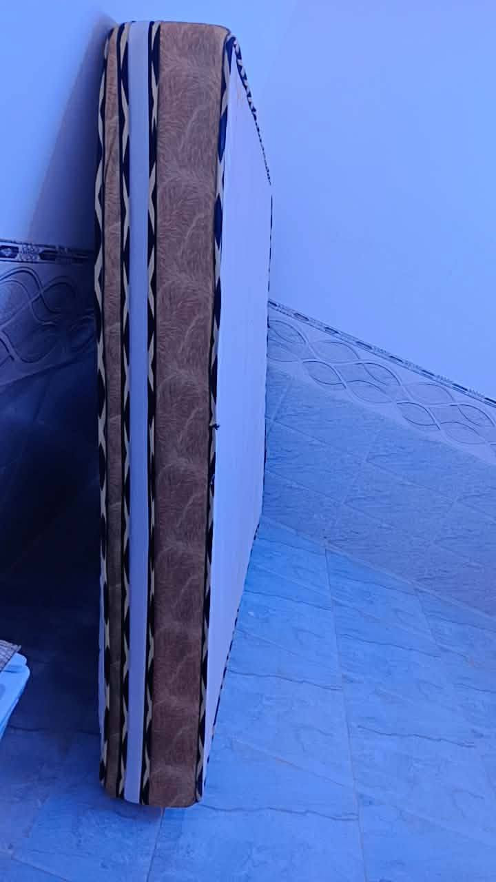 غراض للبيع نصيفات واي ضرر مابيهن كلشي وسعره عنوان بغداد الشعب 
@إشارة


**إذا كنت صاحب هذا الإعلان وتريد حذفه لأي سبب، رجاءا أرسل رسالة إلى الدعم الفني**