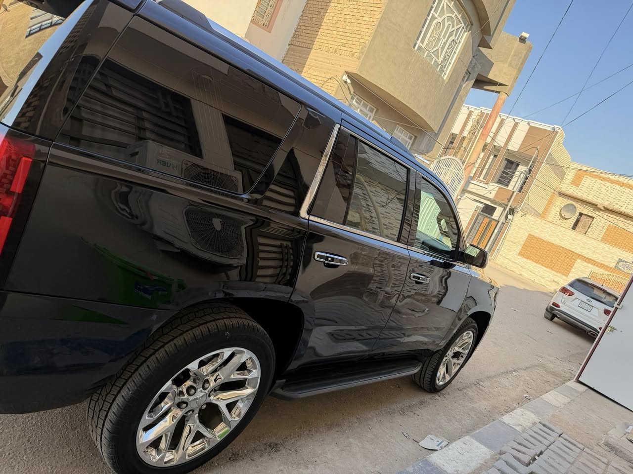 السلام عليكم 

للبيع تاهو 
مديل 2019
بوليسي 
ماشيه 141 الف كيلو 
رقم بغداد دولي بسمي
السياره جديده
تخم تاير 
حداديه امامي خلفي 
ويل برايمر اصلي وكاله
السياره برغي معايزه 
حادثها فقط جاملغ بدون دواخل 
جميع الارباكات  سليمه 
مكان السياره النجف 
السعر 335 ورقه 
***********
