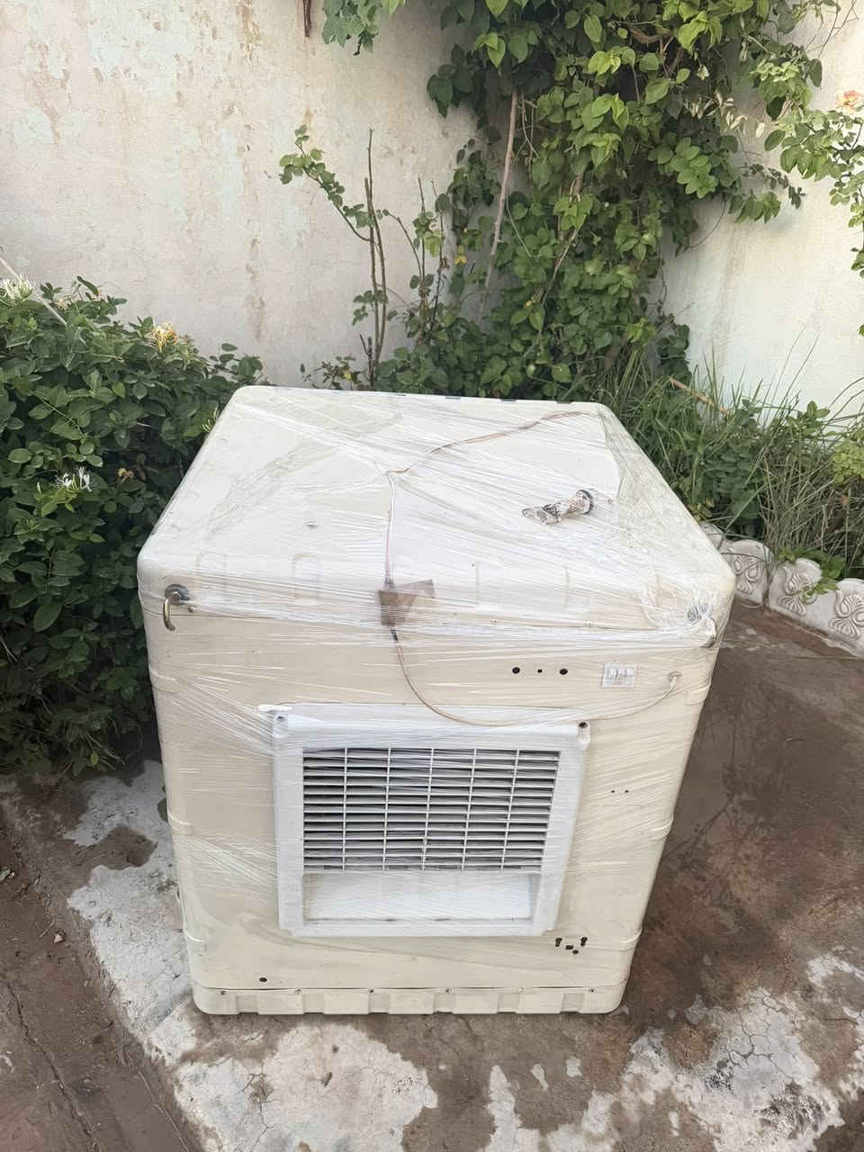 مبردة جنرال مستخدم موسم فقط جديده
حجم ثنين ونص سرعتين سعر 100
شراي يتصل ***********
