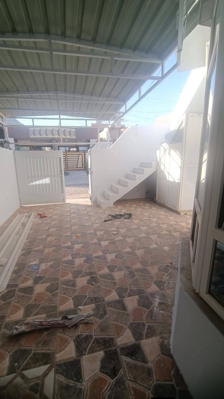 #خانوی_زۆرشاز بۆ فرۆشتن  
ناونیشان  قەزای  ڕزگاری 
🔷 گەڕەکی سەنگاویەکان 
🔷 تەنیشت هه ززانەبازاڕی گەرمیان
🔷 ڕووبـەری 6 بـە 20 = 120 مـەتـرە
🔷 ڕێگەپێدانە
🔷 ڕووی لـە خۆری بەیانیە

🔴 ژوورەکـانـی ئـەم خـانـووە پـێـکـھـاتـووە لـە ⬇️

🔵 ژووری مـیـوان
🔵 مـطـبـغ
🔵مسـاعـد مـطبـغ
🔵 هـۆڵـێـک
🔵 دوو ژووری نـووسـتـن
🔵 ڕۆشـنـایـی  
🔵 مـشـتـەمـەلـات

بۆ زانیاری زیاتر

 ژم ***********
ژم***********
