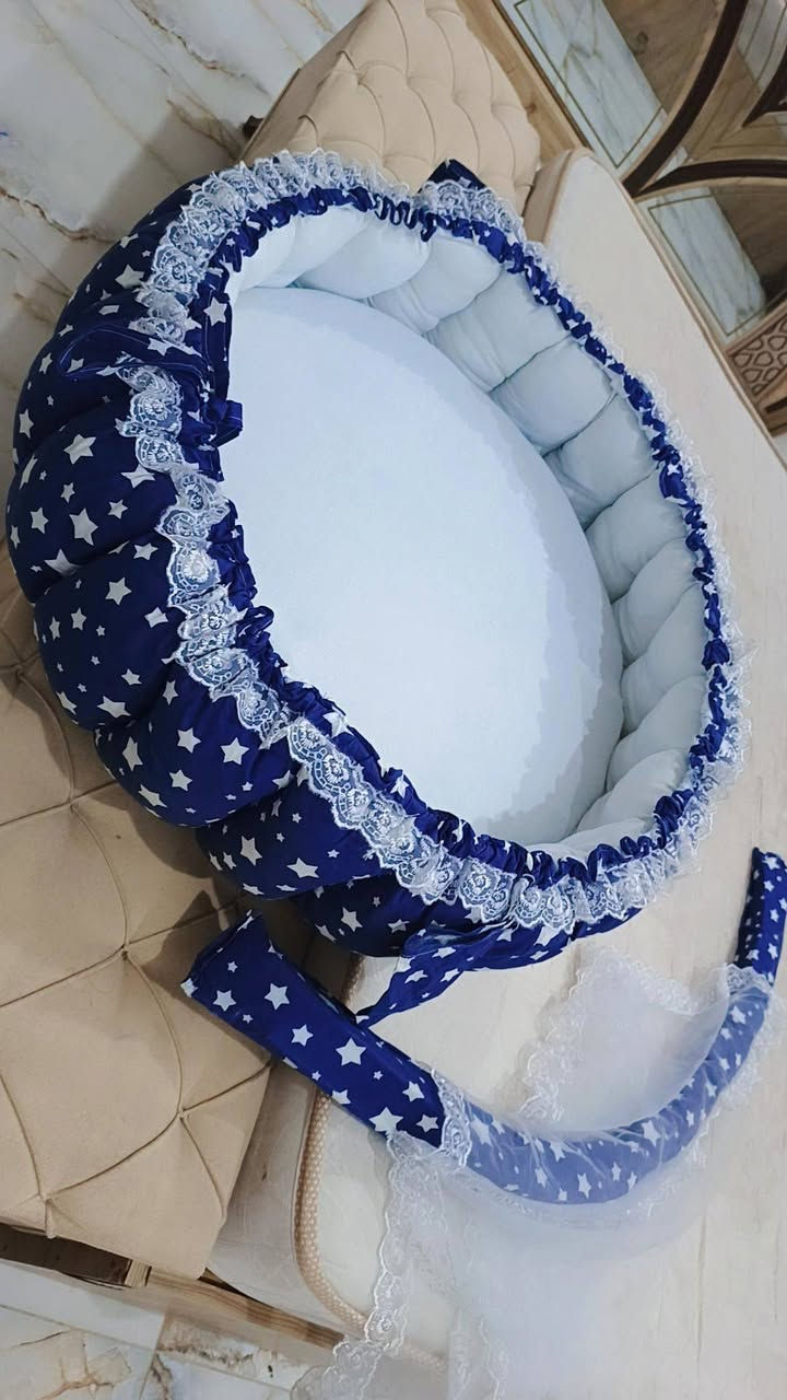 ميز بلازمه
ولوكر صغير
 وغراض طفل للبيع وعندي توصيل


**إذا كنت صاحب هذا الإعلان وتريد حذفه لأي سبب، رجاءا أرسل رسالة إلى الدعم الفني**