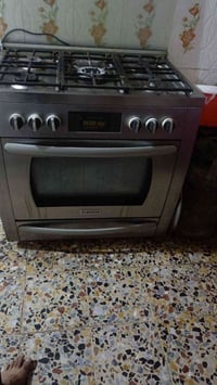 طباخ للبيع شغال بي جامه طاكه مال الفرن 07809426841