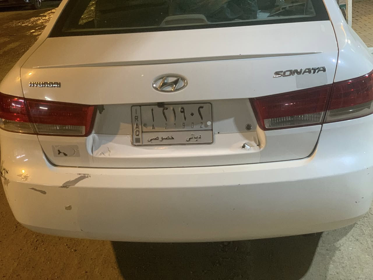 سوناتا ٢٠٠٨ امريكي لون ابيض رقم ديالى 

١-ضررها فقط بارد بالجاملغ الخلفي جهة السايق 

٢-بالعراق رش صفحة الصدر ( من وره طلقة تايهه والصباغ موحد اله لون فقط يعني ضررها بكد شبرر) 

٣-محرك ٢٤٠٠ خيرر من الله الدهن اصلي والمحرك بعده بحالة ممتازة والكير هم 

٤- السيارة اني مالكها الثاني يعني مامتعوبة 

٥- منظومة تبريد ومنظومة بانزين وفيت بم كله جديد 

صدرها بحالة ممتازة 

السيارة مامتعوبه ابد وبالعافية عالياخذها 

((تم تنزيل السعر ب١٠٠ مستعجل على بيعتها ))

***********
مكاني ديالى الخالص حي الزهراء

