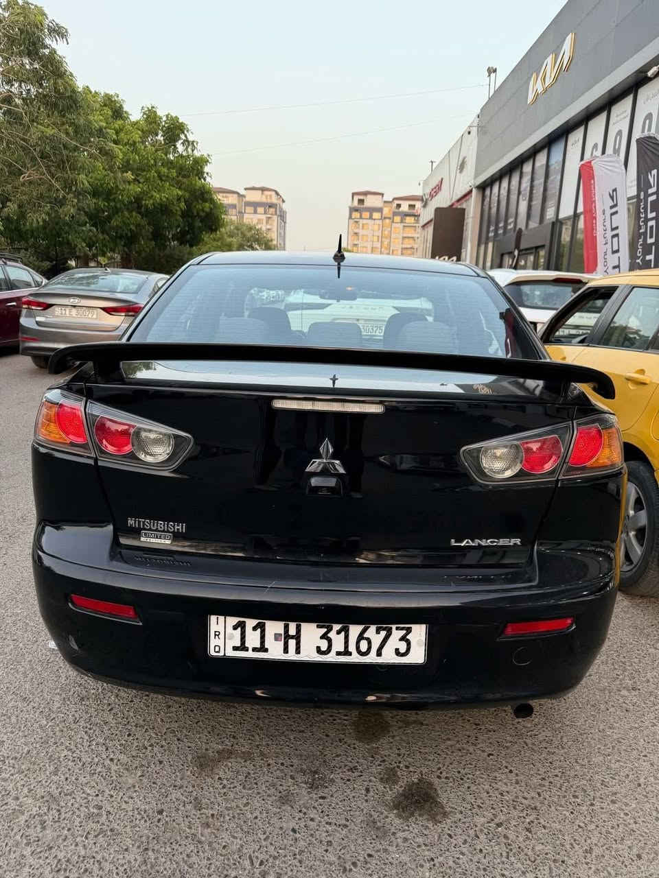 سلام عليكم للبيع مسيوبوشي لانسر قرش
موديل 17 بلاك اديشن 

السيارة فول موصافات عد البصمه 

محرك 2000 سيارة خير من الله 

السنوية ب سمي رقم انكليزي بغداد تحويل ثاني يوم 

مكان سيارة بغداد الغزاليه 

رقمي ***********. سيارة ترهم قصد هم
