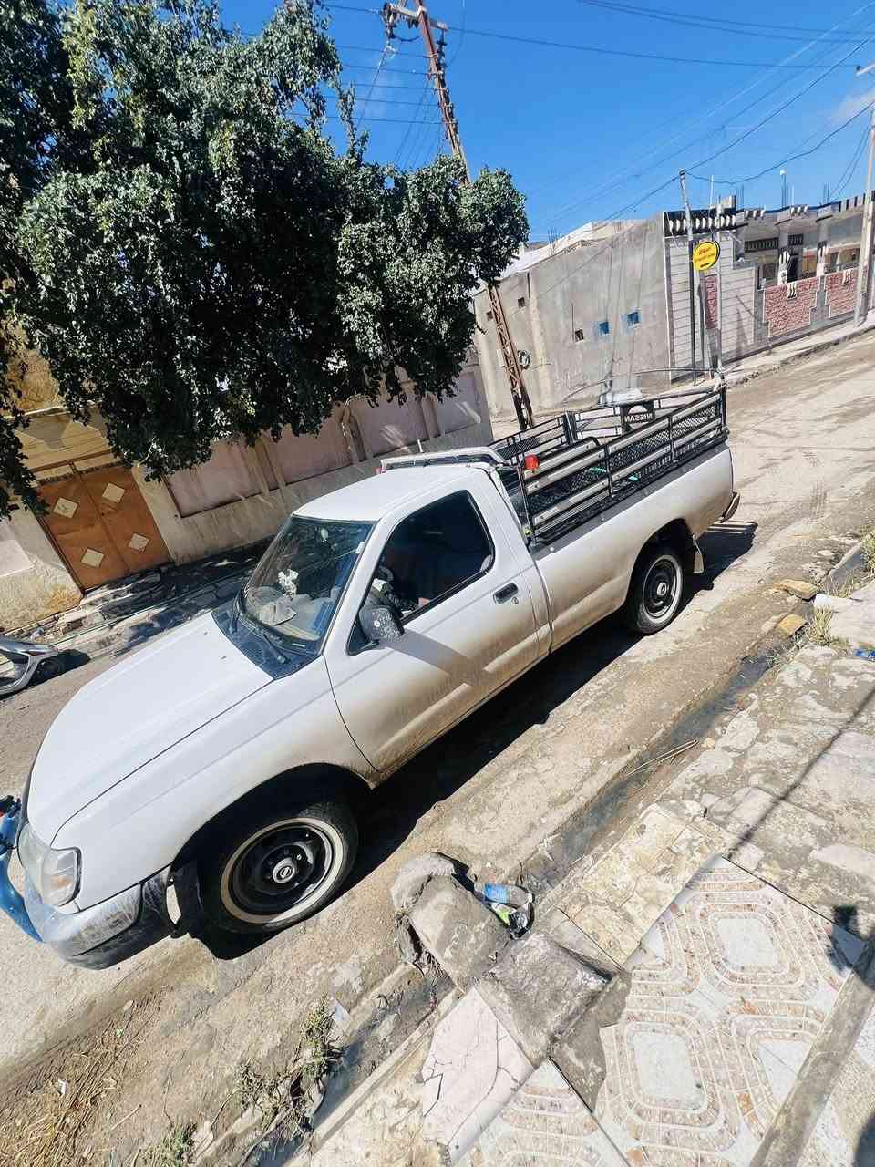 نيسان 2002سياره حلوه وجاهزه من كلشي اي نقص مابيهه محرك كير كسل كله شرط رقم بغداد امداور ثاني يوم ما متواجد عل فيس للاستفسار اتصل***********
